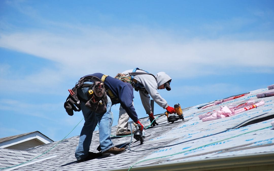 7 Signs That You Need a Home Roof Replacement